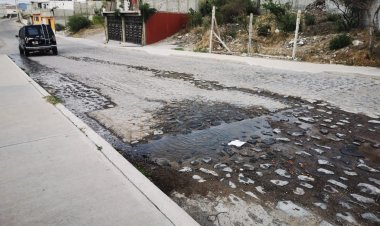 Solicitan pobladores de colonia de la Negreta, arreglo del sistema de drenaje