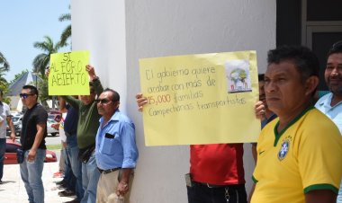 Oposición y transportistas critican a Layda por favorecer monopolio de transporte
