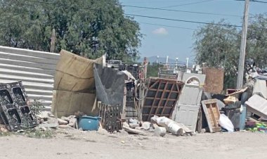 Vecinos de Pozos, SLP, denuncian recicladora clandestina