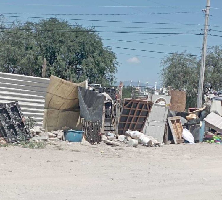 Vecinos de Pozos, SLP, denuncian recicladora clandestina