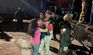 Rescatan a 231 migrantes en camión en la México-Puebla