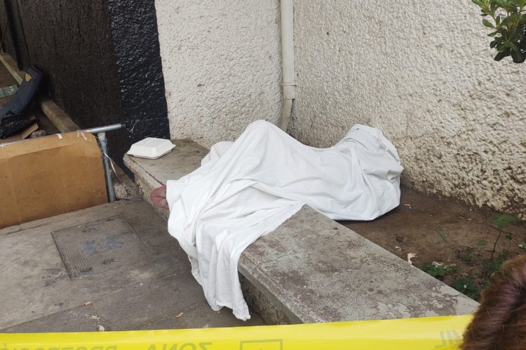 De manera misteriosa muere mujer afuera del Hospital de Xoco en la CDMX