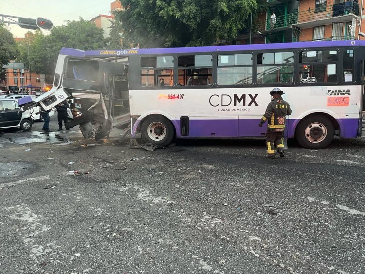 Accidente vial en la CDMX deja al menos 21 heridos