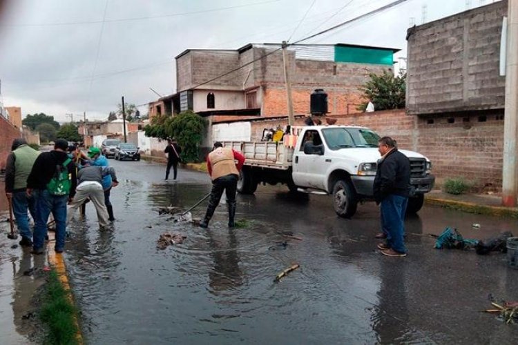 Colapsa drenaje en Cd. Juárez Chihuahua