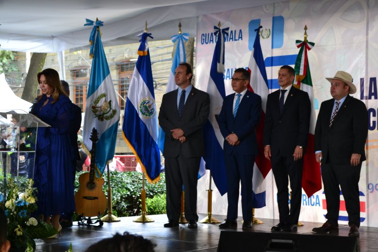 En México, conmemoran países centroamericanos 202 aniversario de independencia