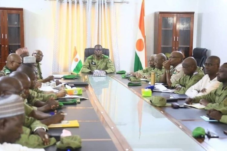 Níger acusa a Francia de desplegar fuerzas para una intervención militar