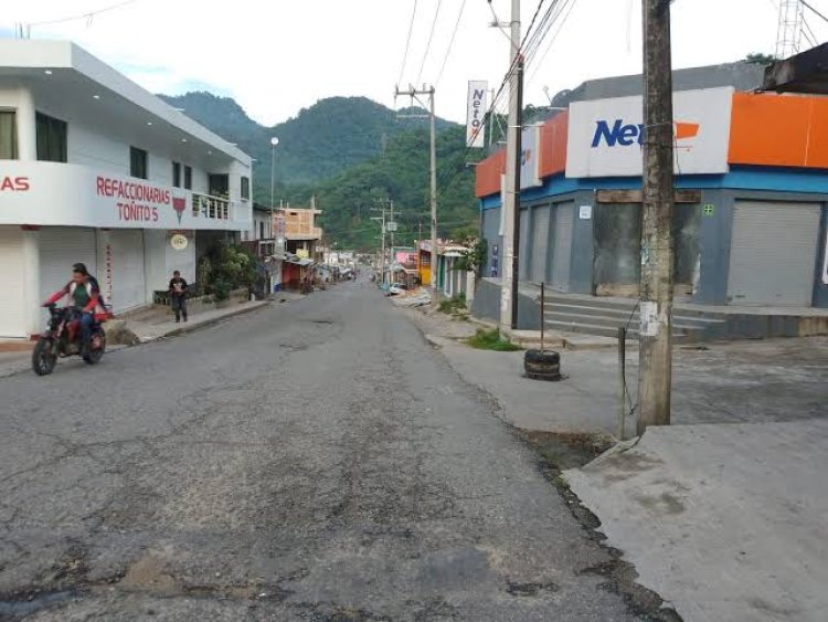 Permanecen secuestrados municipios fronterizos en Chiapas