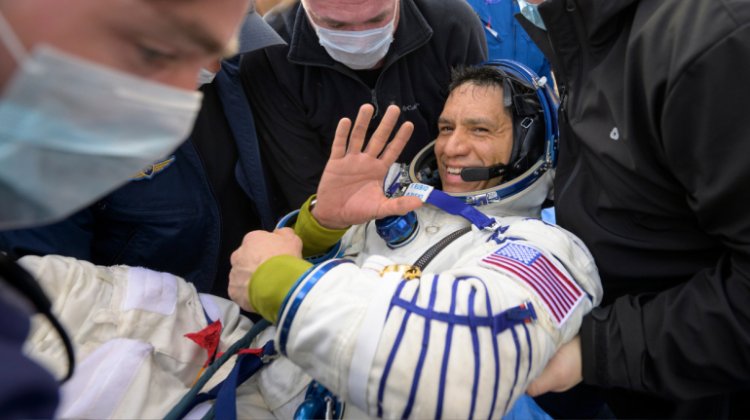 Frank Rubio regresa a la Tierra siendo el astronauta hispano en permanecer más tiempo en el espacio