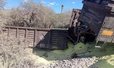 Tren que transportaba químicos peligrosos se descarrila en San Luis Potosí