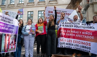 Cierran escuelas de educación básica en Chihuahua por tema de libros de texto