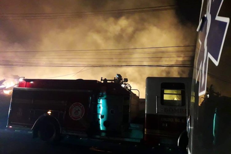Reportan incendio en Central de Abasto de Toluca en el Estado de México