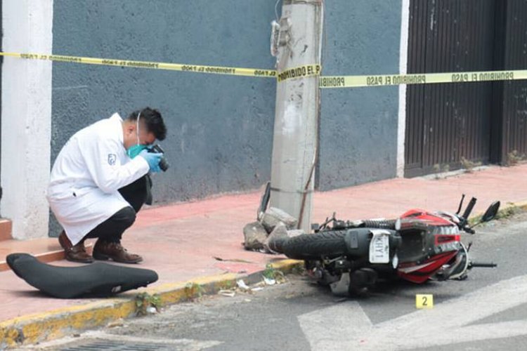 Presunta persecución policial ocasiona muerte de motociclista en la CDMX