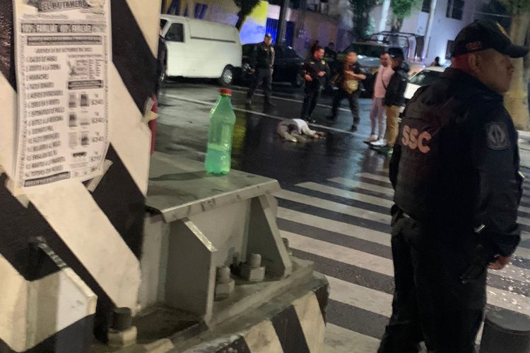 Enfrentamiento entre policías y delincuentes deja heridos y un muerto en la CDMX