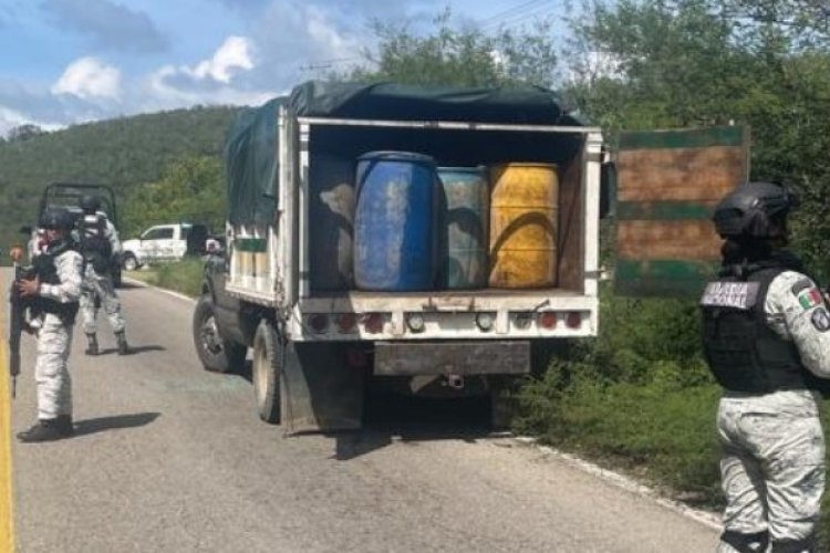Guardia Nacional asegura camioneta que era usada para robo de combustible en Jalisco