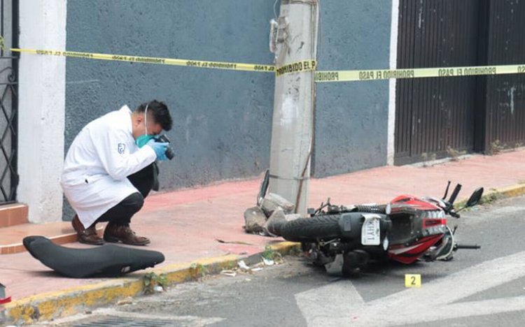 Presunta persecución policial ocasiona muerte de motociclista en la CDMX