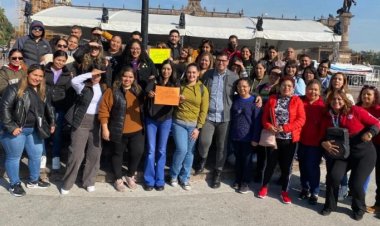 Exigen aumento salarial, maestros en Nuevo León