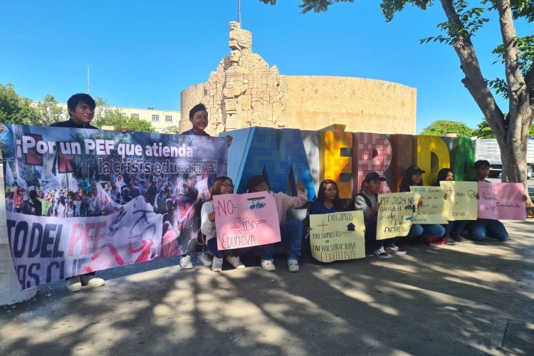 Estudiantes yucatecos denuncian recorte presupuestal a la educación