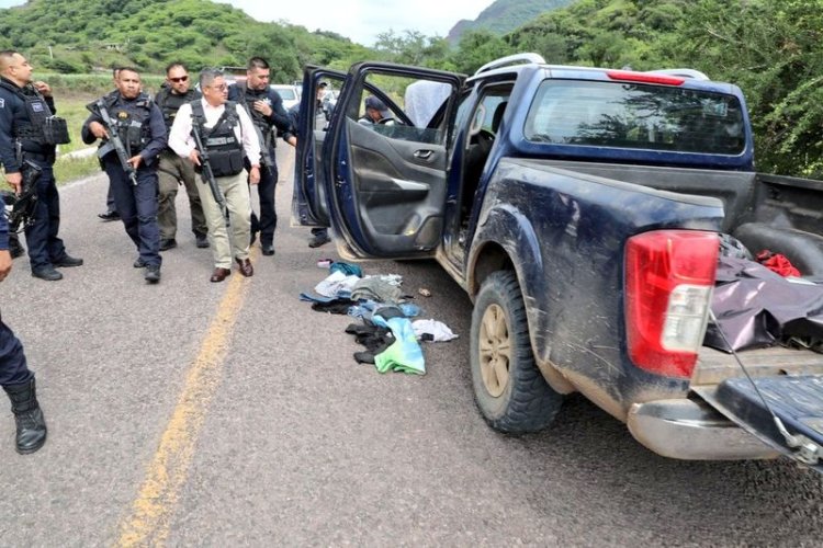 Continúan enfrentamientos armados en Michoacán