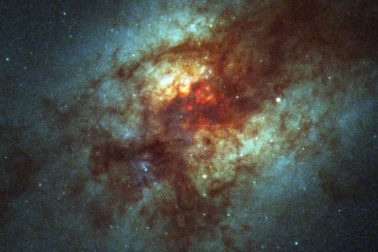 NASA muestra foto que el telescopio Hubble tomó el día de tu cumpleaños