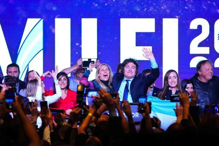 Periodistas en Argentina se movilizan ante eventuales privatizaciones de Javier Milei