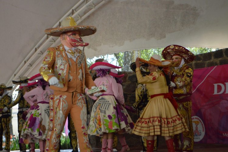 Antorcha difunde la belleza cultural con su Segundo Concurso Estatal de Danzas Tradicionales del Estado de México
