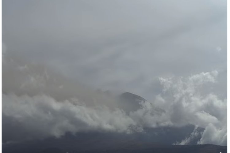 Volcán Popocatépetl registró expulsión de material incandescente
