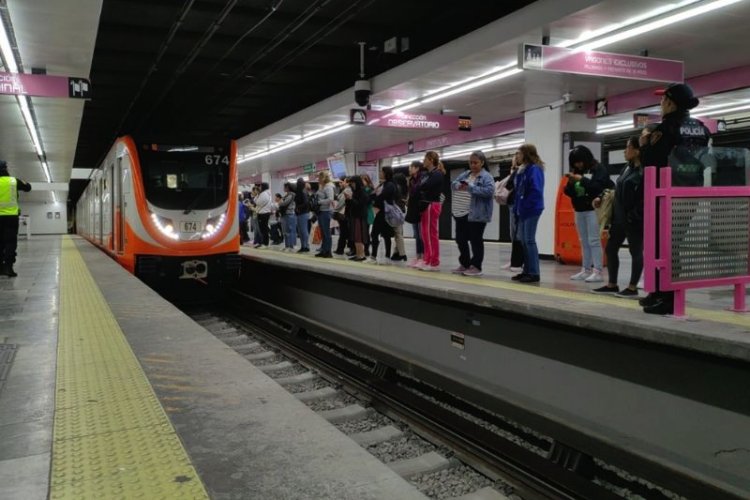 Fallas y retrasos en la Línea 1 del Metro CDMX son por periodo de asentamiento de acuerdo al director