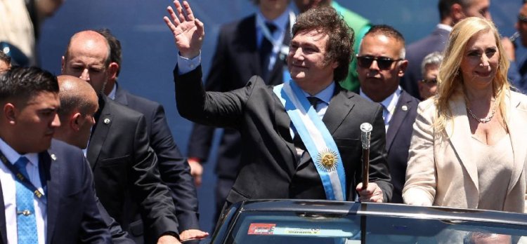 Javier Milei toma protesta como presidente de Argentina