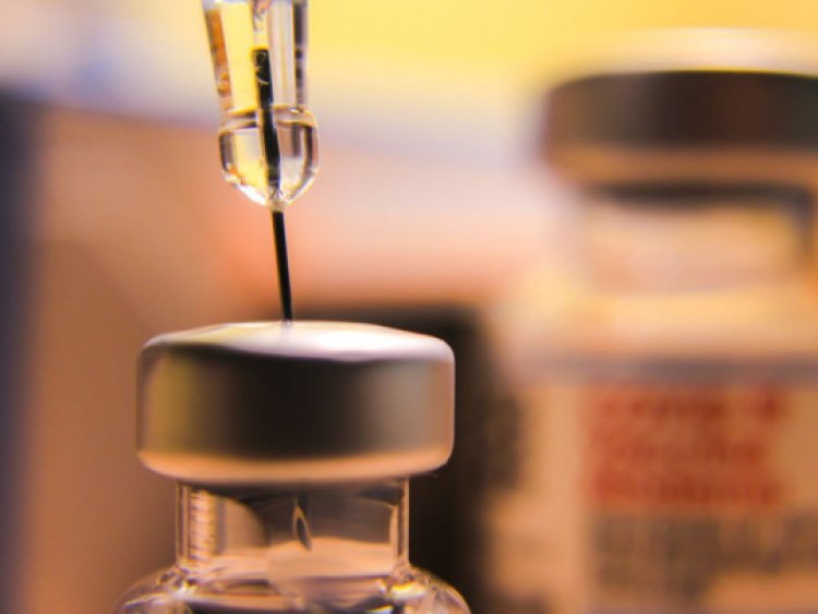 En farmacias se podrá comprar la vacuna Pfizer contra el Covid