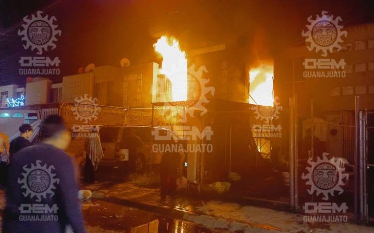 Mujer y sus dos hijos mueren en incendio mientras dormían en Irapuato, Gto