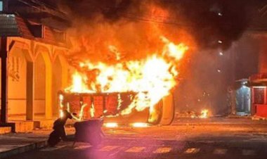 Pobladores de Lerdo de Tejada en Veracruz linchan a policías y queman el Palacio Municipal por asesinar a joven