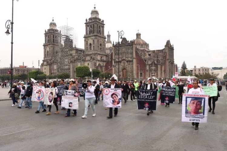 Con marcha pacífica ciudadanos piden alto a la violencia en México