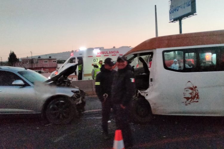Choque en la autopista México-Puebla deja al menos tres personas heridas