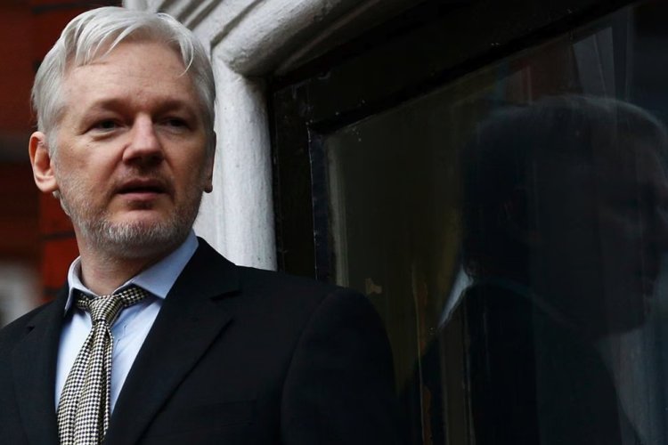 Julian Assange es nombrado ciudadano de honor en Roma, Italia