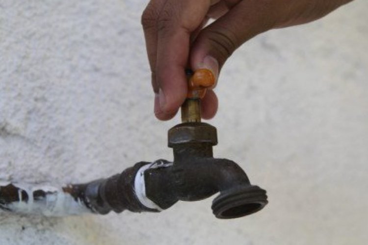 Registran problemas de agua en colonias de Morelia