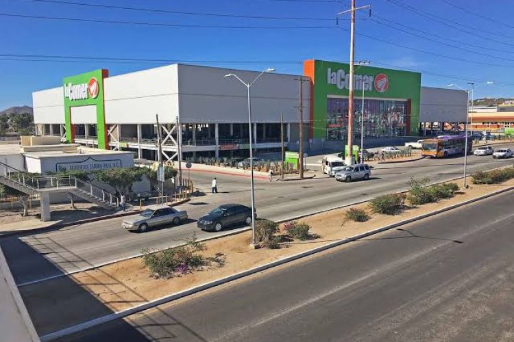 Protestas vecinales frenan construcción de megatienda en la Benito Juárez