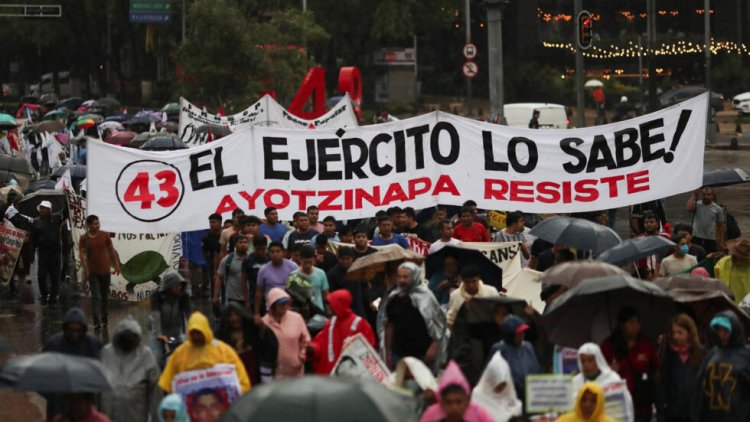 Emiten nuevas órdenes de aprehensión contra militares por caso Ayotzinapa