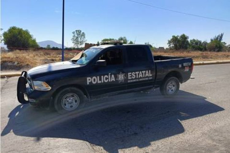 Policía es acribillado al intentar detener a un auto sin placas en el Edomex
