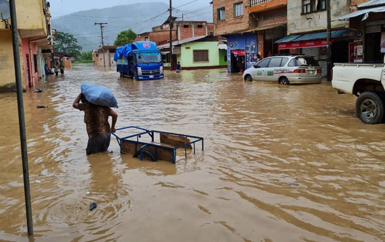 Bolivia estima que reconstrucción tras inundaciones demandará muchos recursos económicos