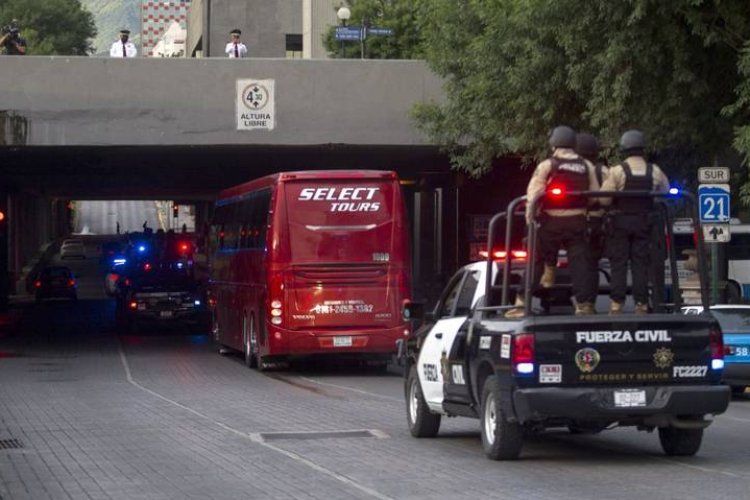 Actualizan cifra de víctimas de secuestro masivo en Nuevo León a 32