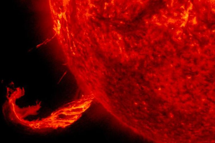 El sol lanzó la llamarada más grande que se ha visto en años