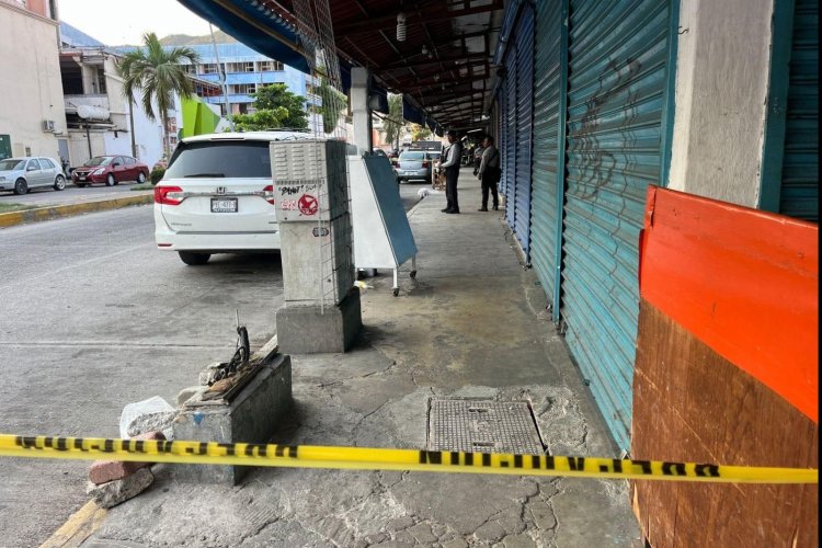 Cinco muertos deja masacre en mercado de artesanías de Acapulco