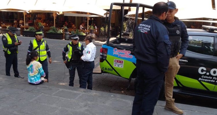 Localizan a menor desaparecida en el zócalo de Puebla