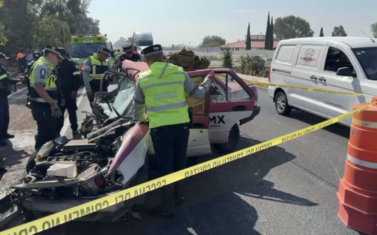 Accidente vial en Ecatepec deja una mujer muerta y otra persona lesionada