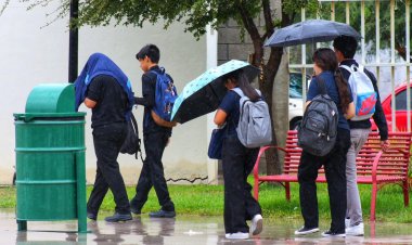 Media semana sin clases por tormenta en Coahuila