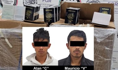 Detienen en Tlaxcala a dos hombres por robo de pasaportes de la SER en Veracruz