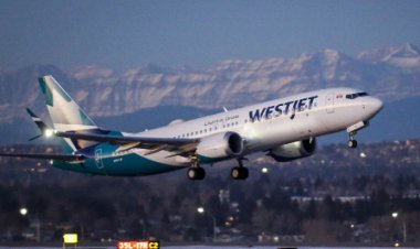 Aerolínea canadiense cancela más de 400 vuelos por inesperada huelga de mecánicos