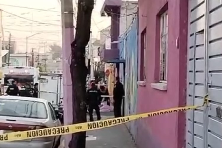 Mujer es asesinada a balazos en la cabeza en la alcaldía Iztapalapa