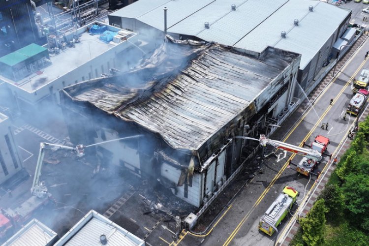 Incendio en fábrica de Corea del Sur deja al menos 22 muertos