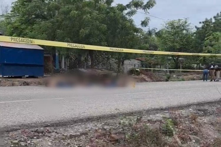 Encuentran cinco cuerpos sin vida sobre la carretera Acapulco-Zihuatanejo